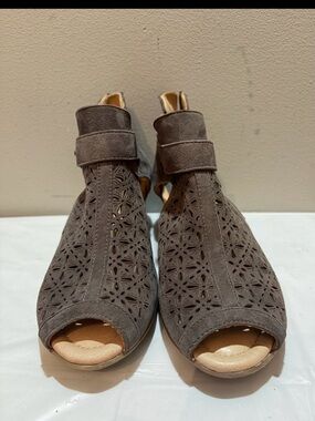 Earth Origins Marietta Seren peep-toe booties~featuring a block heel.
